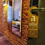 ホテル Arche Tobaco ウッチ