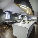Arche Tobaco Hotel