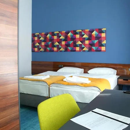 Arche Tobaco 3* Lodz