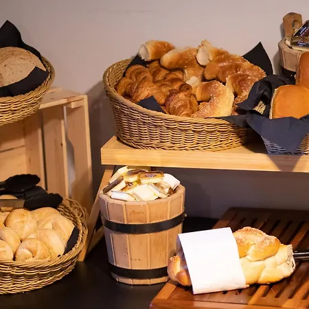 Готель Arche Tobaco Лодзь